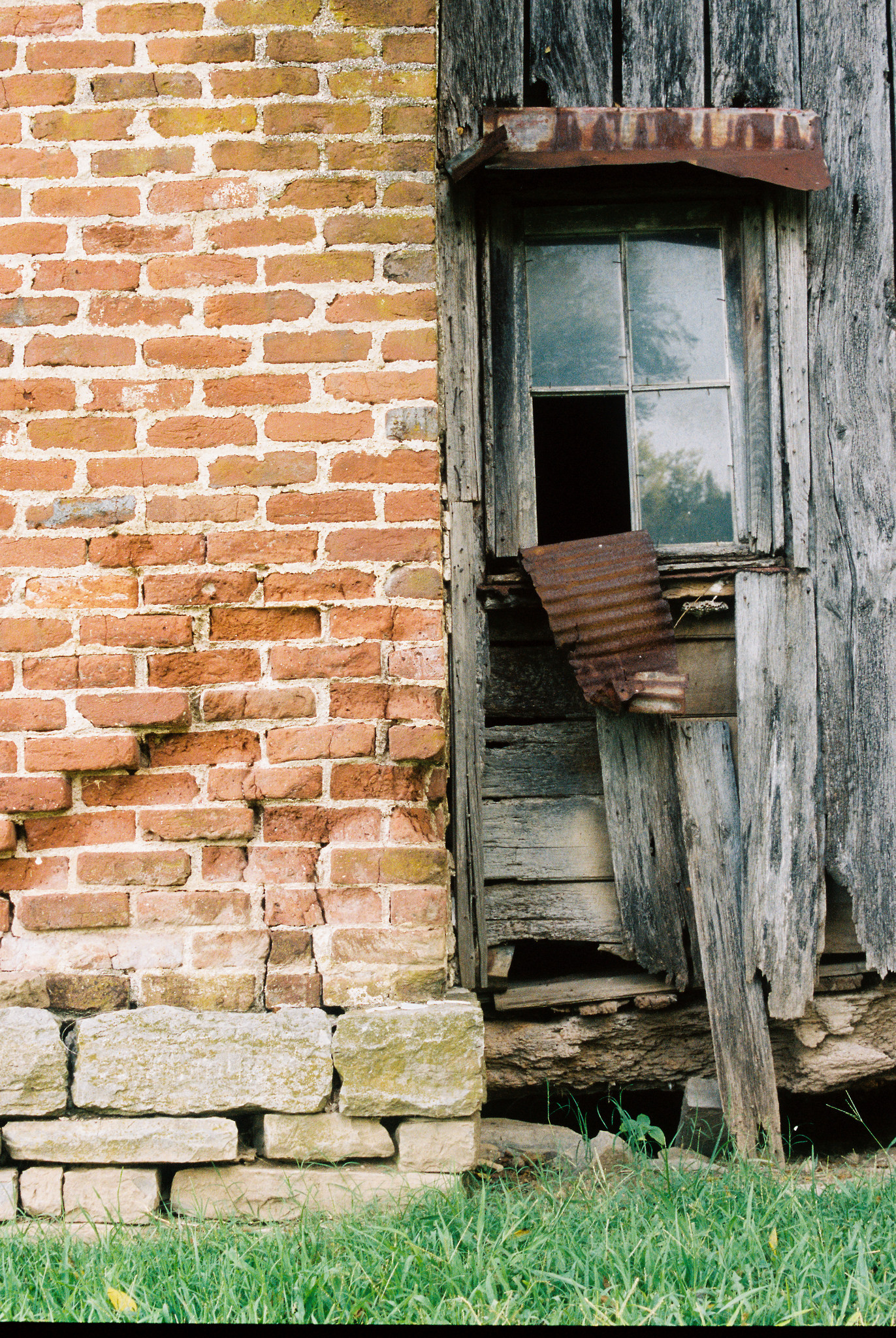 28666699362_44141cc076_k